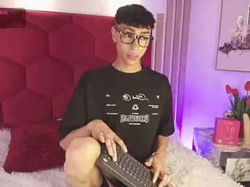 Stripchat Watch Live Sex Cams of Owen_JP