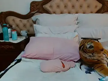Stripchat Watch Live Sex Cams of Hotcougar