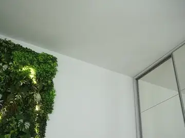 Stripchat Watch Live Sex Cams of amiraroshen