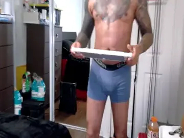 Stripchat Free Live Porn of WyattBBC