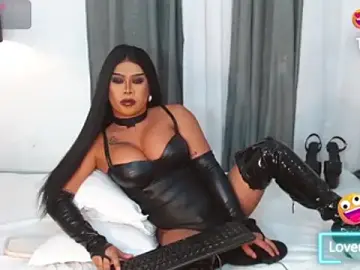 Stripchat Free Porn Cam of HorseCockAlexats