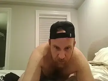 Stripchat Watch Live Sex Cams of BeefyNcloudy