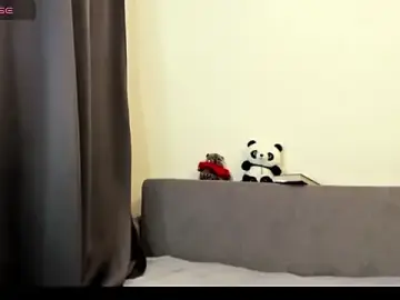 Stripchat Sex Cam of _ellen_meow_