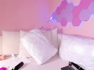 Stripchat Free Live Porn of SofiCrystal_