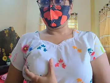 Stripchat Free Live Porn of Elena_cruz5