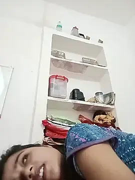 Stripchat Free Porn Cam of Manju_big_qeen