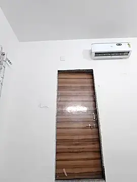Stripchat Live Sex Cam of Lovely_Avanti