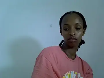 Stripchat Adult Webcam of Queenila