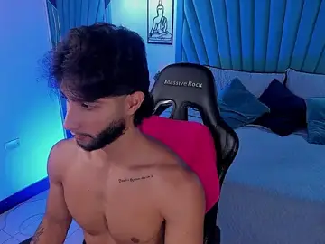 Stripchat Live Sex of Emmet_CollinsJS