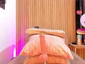 Stripchat Live Porn of sofhiaa_adaams