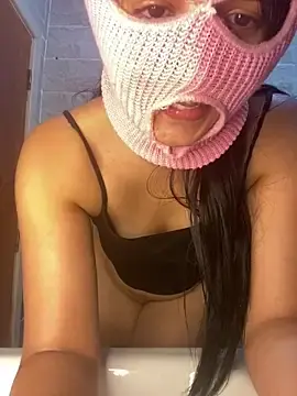 Stripchat Adult Video Chat of Rabab_Queen