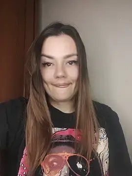 Stripchat Free Live Porn of KrissSexi