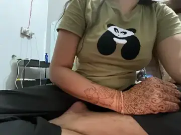 Stripchat Sex Cam of Noor_Sexy02