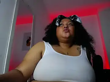 Stripchat Live Porn of Ayliinn_