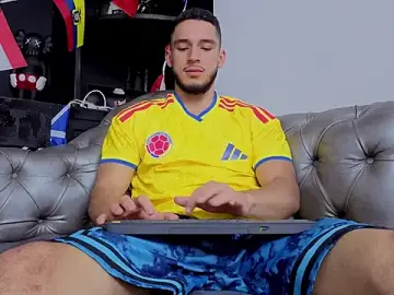 Stripchat Live Porn of axel_tone