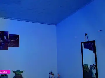 Stripchat Live Sex Cam of Nicorobinn