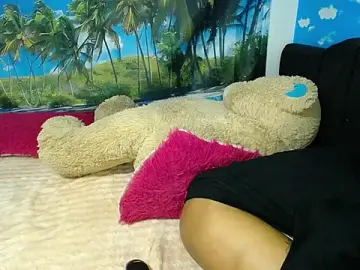 Stripchat Free Porn Cam of Dee_alanaa