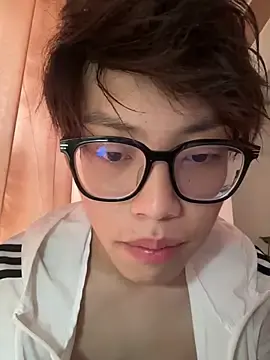 Stripchat Sex Cam of Ethan7063