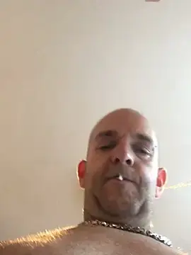 Stripchat Sex Cam of Bigtoyaddict
