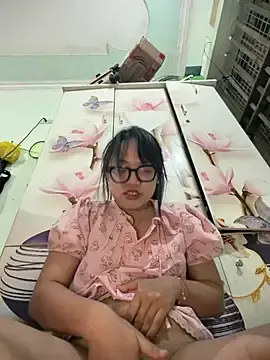 Stripchat Best live sex cam show of Emmiuuuu03
