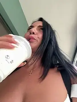 Stripchat Sex Cam of KimKelly13