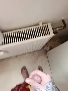 Stripchat Free Porn Cam of YoungDick25