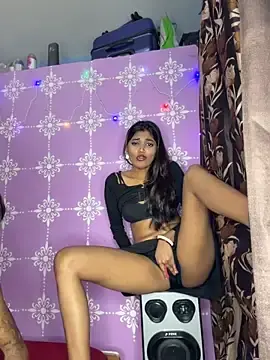 Stripchat Live Sex Cam of Sweet-priyaa