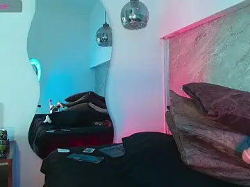 Stripchat Free Porn Cam of Dixie_grey1