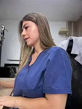 Stripchat Free Porn Cam of alicee16