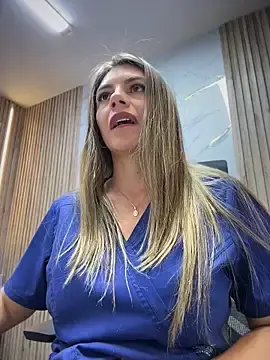 Stripchat Free Live Porn of alicee16