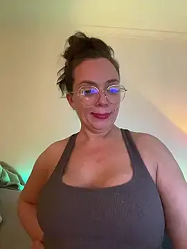 Stripchat Sex Cam of FemDom_RubyKnightXXO