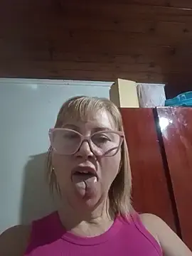 Stripchat Sex Chat of SexyMilf1211
