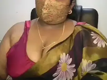 Stripchat Live Sex Cam of Divyahoty