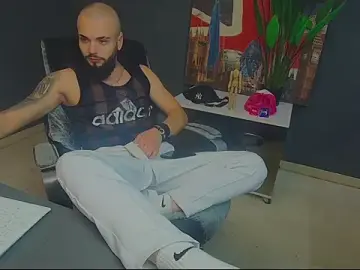 Stripchat Adult Video Chat of OscarWillss