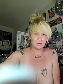 Stripchat Best Webcam of NutNmyGUTdaddy