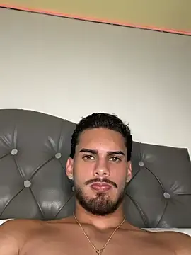Stripchat Free Live Porn of Derek_master