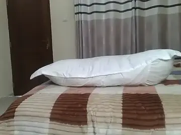 Stripchat Live Sex of Bubble_Booty_On_Duty
