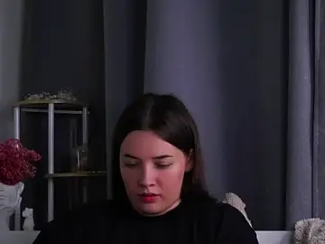 Stripchat Best Webcam of LowOncoming