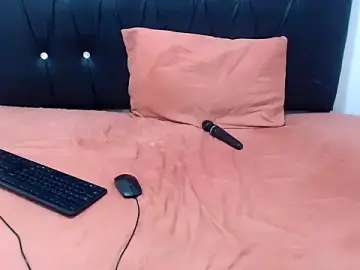 Stripchat Free Live Porn of xxJuicyLipsx01