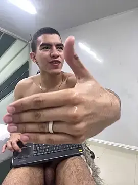 Stripchat Free Porn Cam of Sebastian_Vega