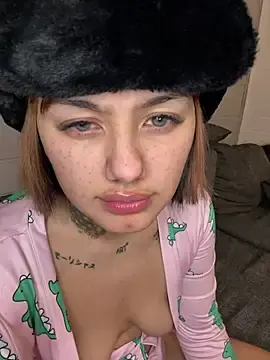 Stripchat Sex Cam of Abrildqquino