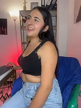 Stripchat Nude Webcam of Maggiee_1