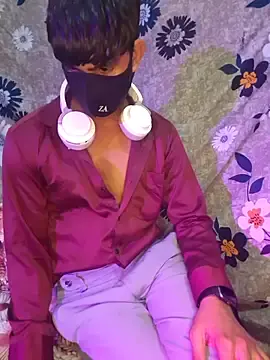 Stripchat Live Sex Cam of Yass_Daddy