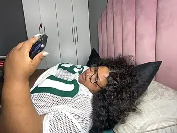 Stripchat Free Live Porn of MissLola27