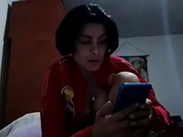 Stripchat Live Sex Cam of tefutbin3