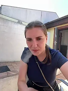 Stripchat Free Porn Cam of ViviVision99