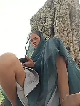 Stripchat Nude Webcam of Sexy_Divya1