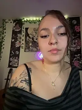 Stripchat Free Porn Cam of Mamachulita