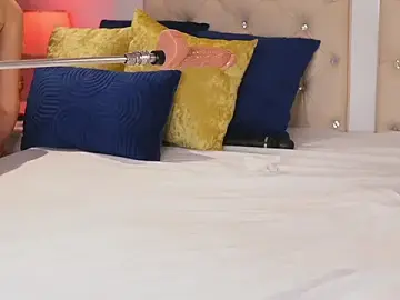 Stripchat Watch Live Sex Cams of caroline_adams_