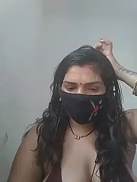 Stripchat Live Sex of KAJALBHABHI_
